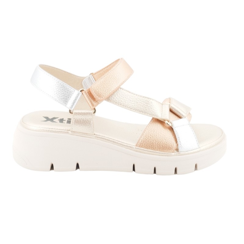 Sandalias XTI de velcro para mujer